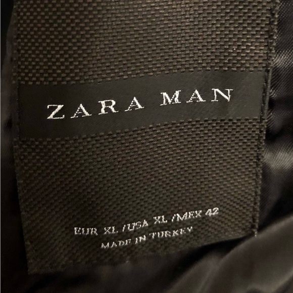 Zara - Picture 4 of 4